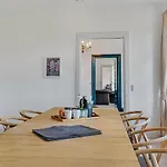 6 Bedroom Gorgeous In