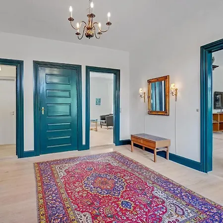 בית נופש 6 Bedroom Gorgeous In